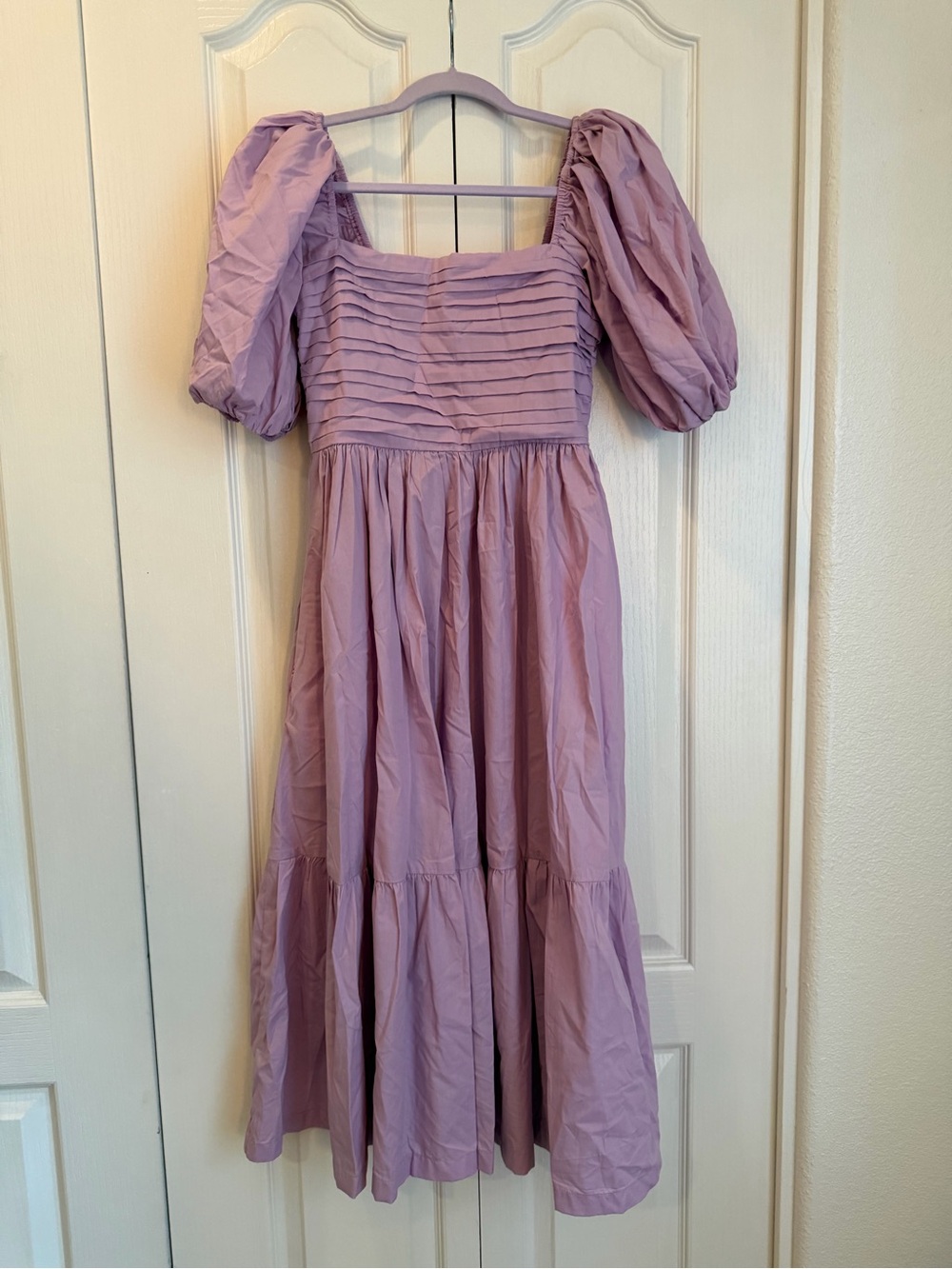 NWOT Abercrombie & Fitch Lavender Puff-Sleeve Midi Dress